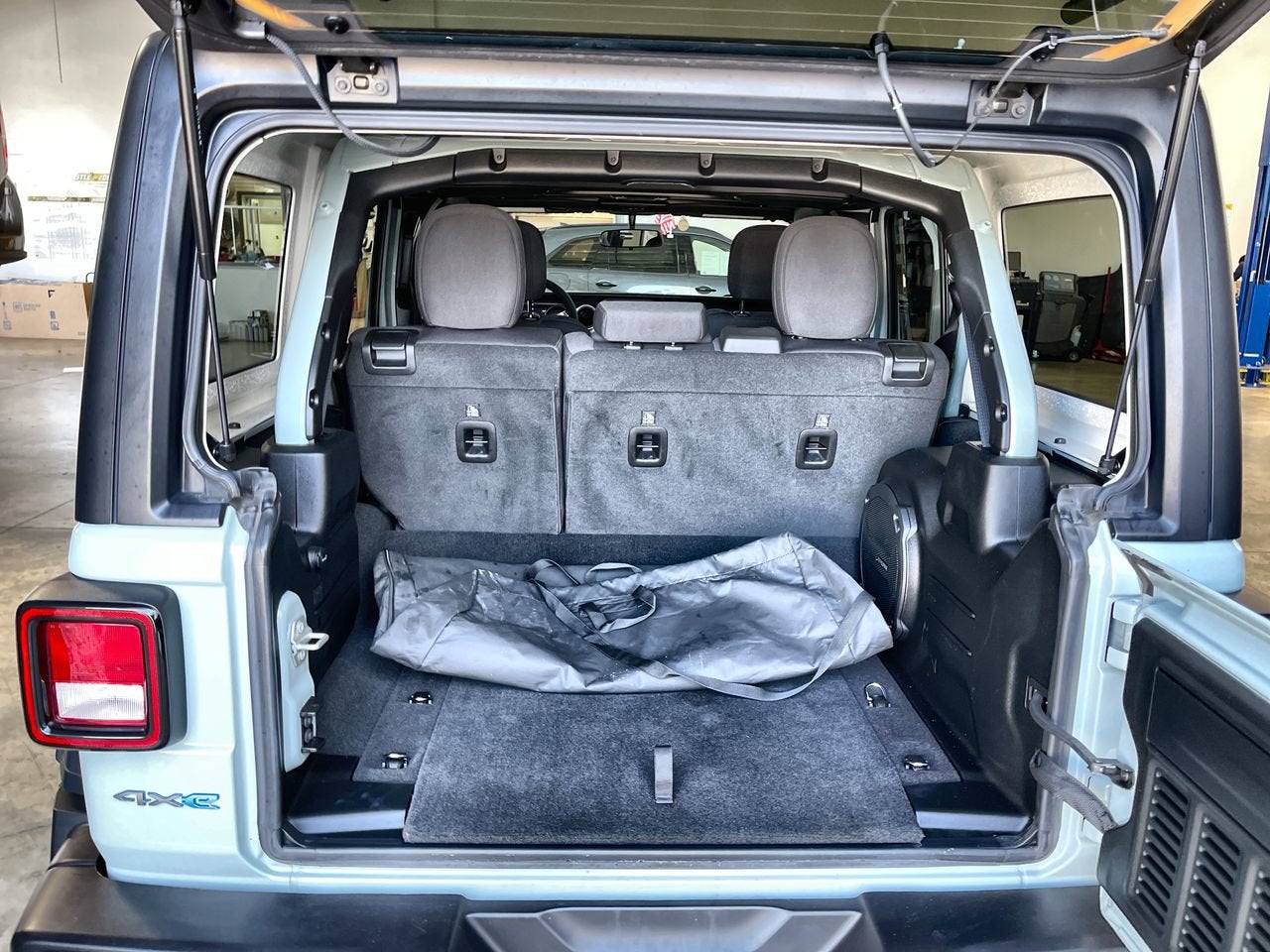 2023 Jeep Wrangler 4xe 4x4