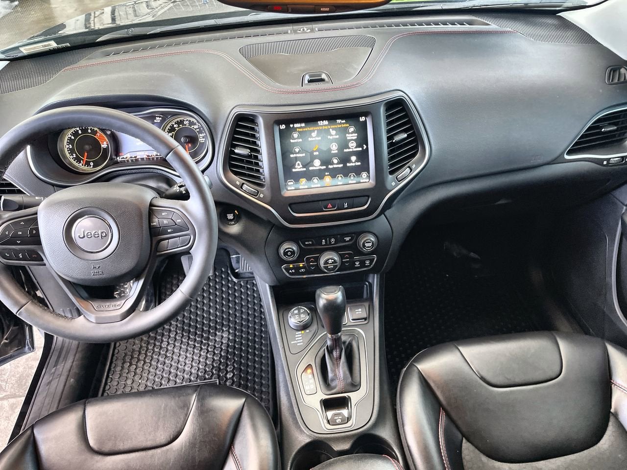 2022 Jeep Cherokee Trailhawk