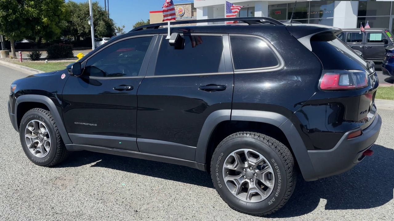 2022 Jeep Cherokee Trailhawk