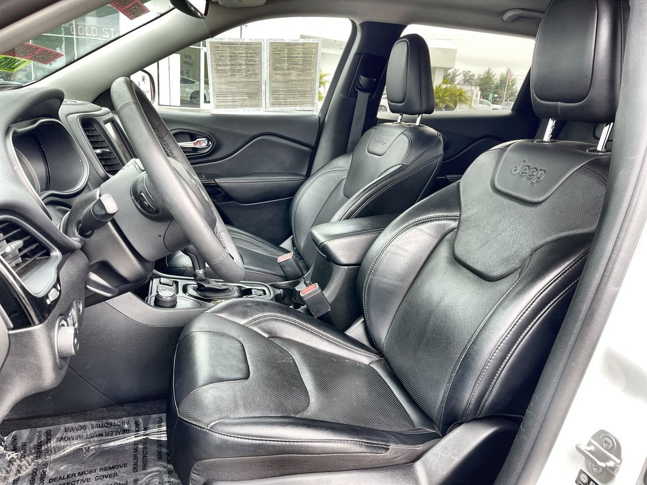 2023 Jeep Cherokee Altitude Lux