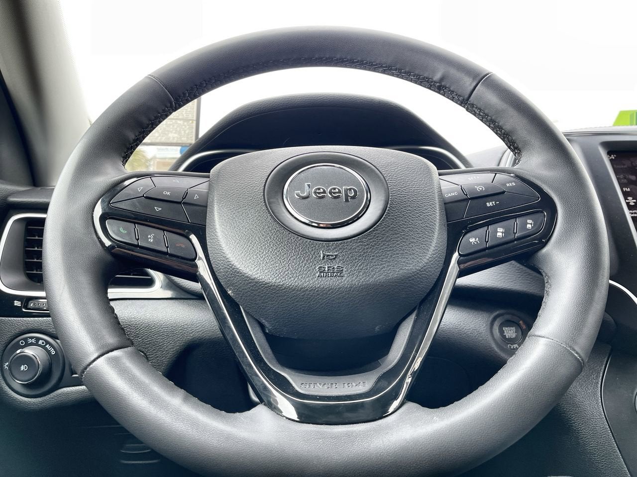 2023 Jeep Cherokee Altitude Lux