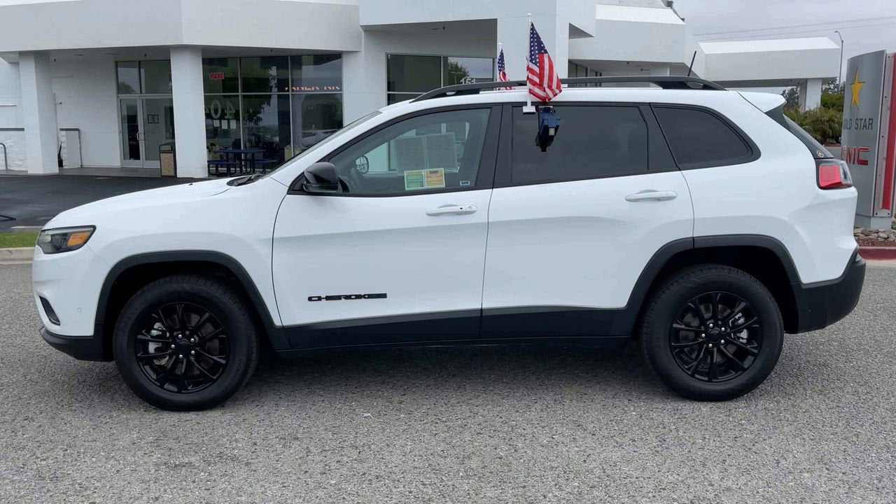 2023 Jeep Cherokee Altitude Lux