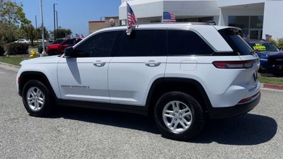 2022 Jeep Grand Cherokee Laredo