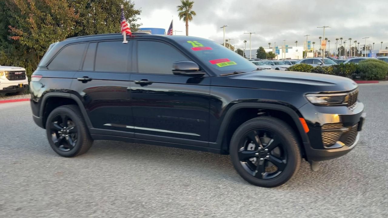 2025 Jeep Grand Cherokee Altitude