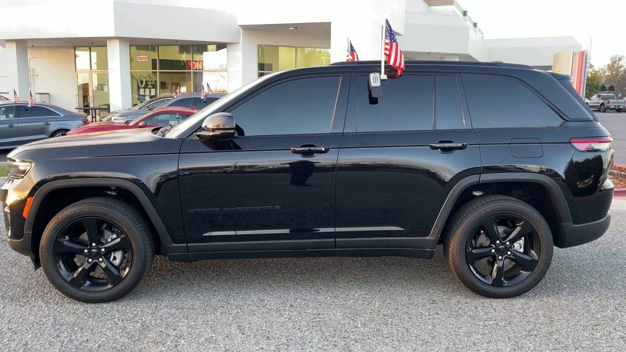 2025 Jeep Grand Cherokee Altitude