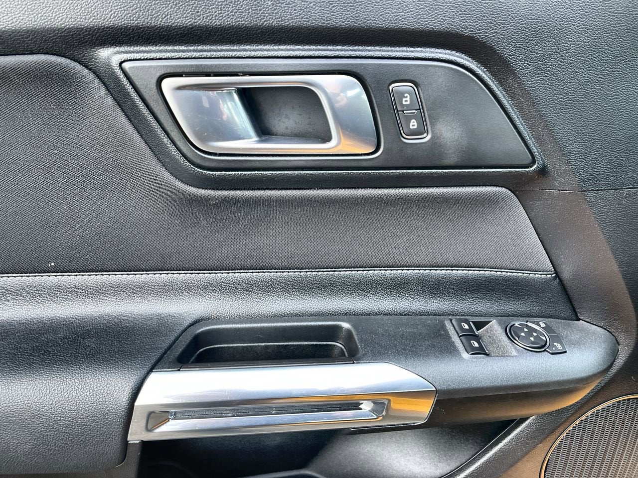 2022 Ford Mustang EcoBoost