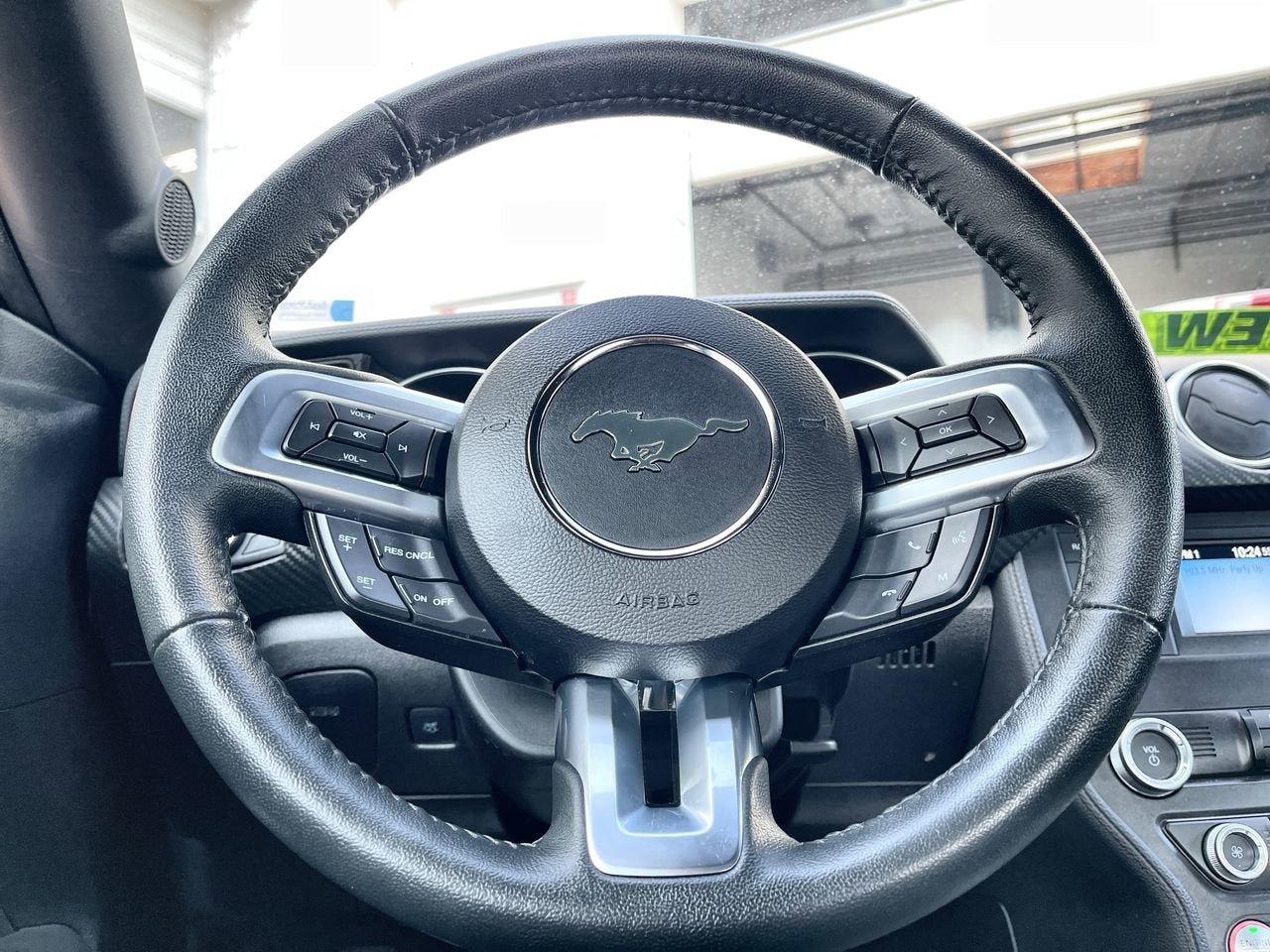 2022 Ford Mustang EcoBoost