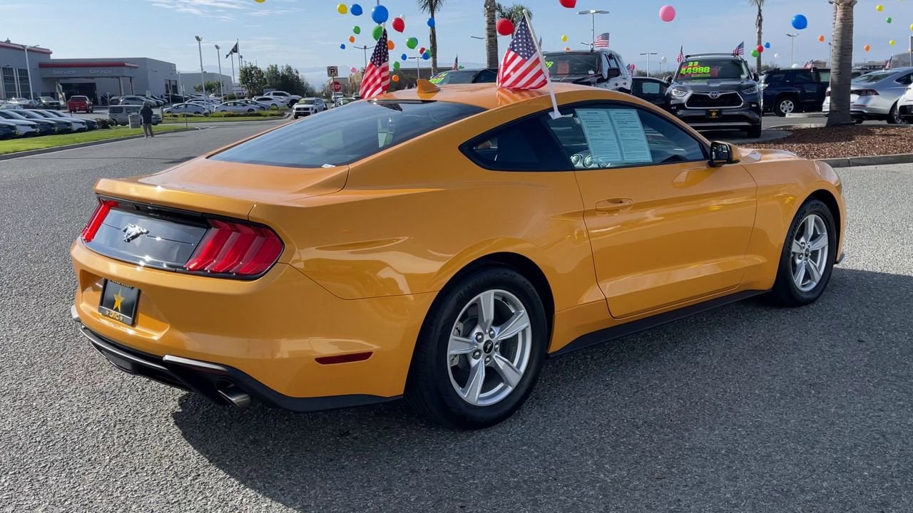 2022 Ford Mustang EcoBoost