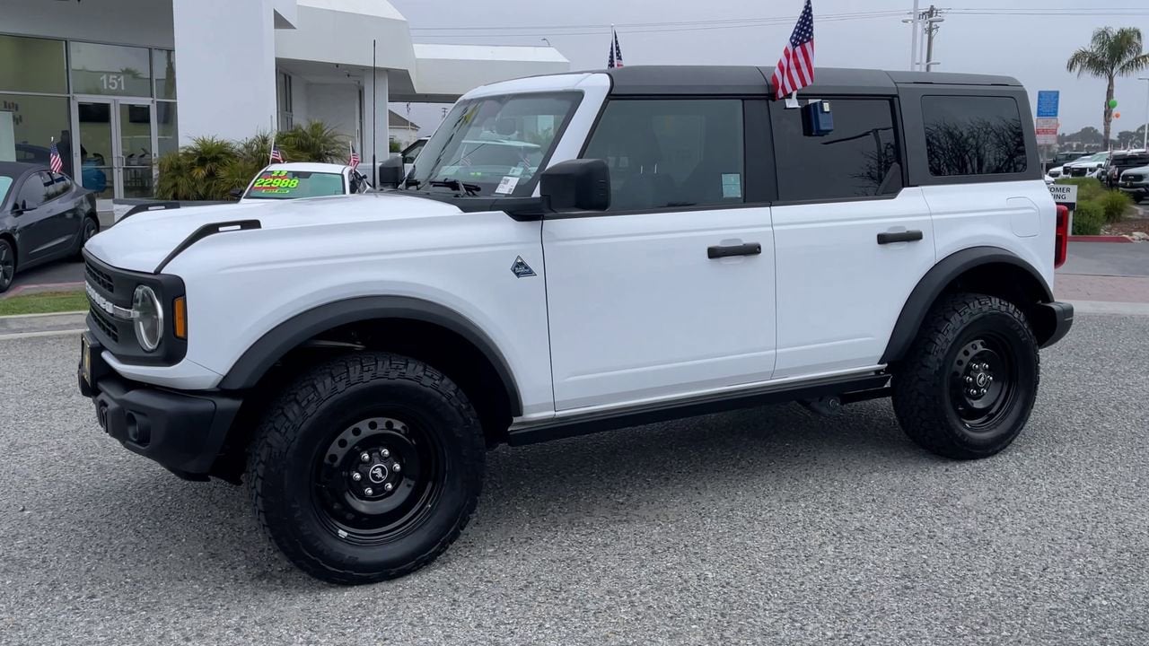 2023 Ford Bronco Base