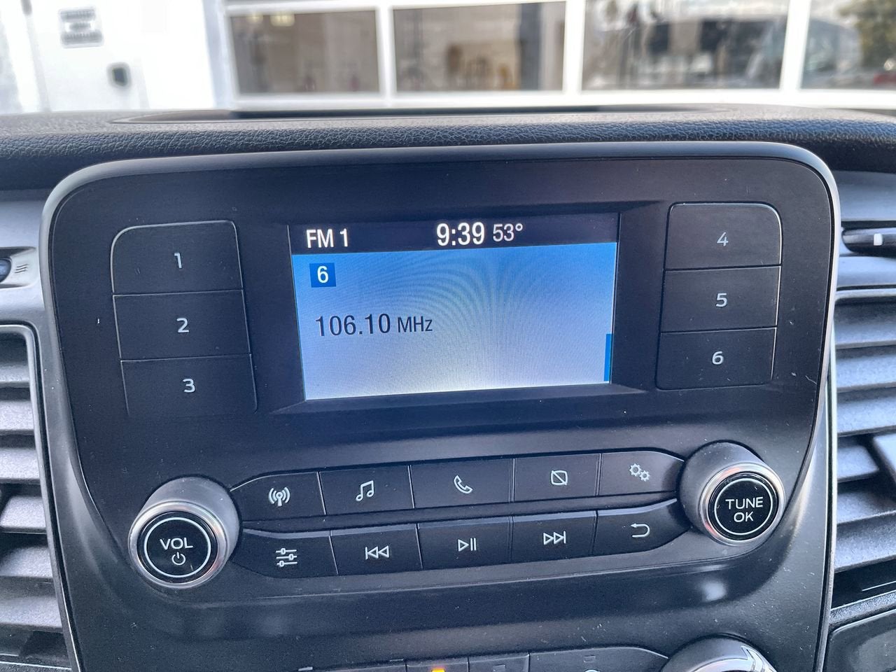 2024 Ford Transit Cargo Van T-250 130" Low Rf 9070 GVWR RWD