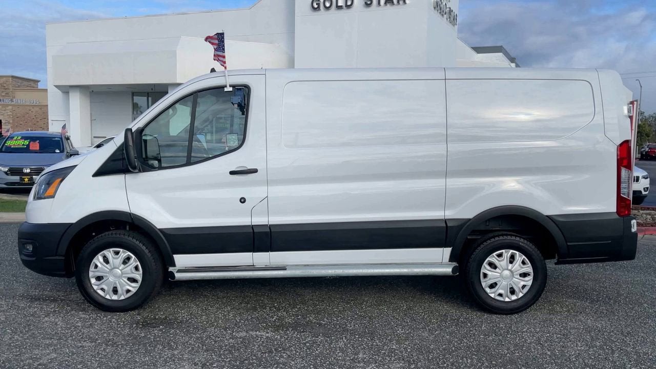 2024 Ford Transit Cargo Van T-250 130" Low Rf 9070 GVWR RWD