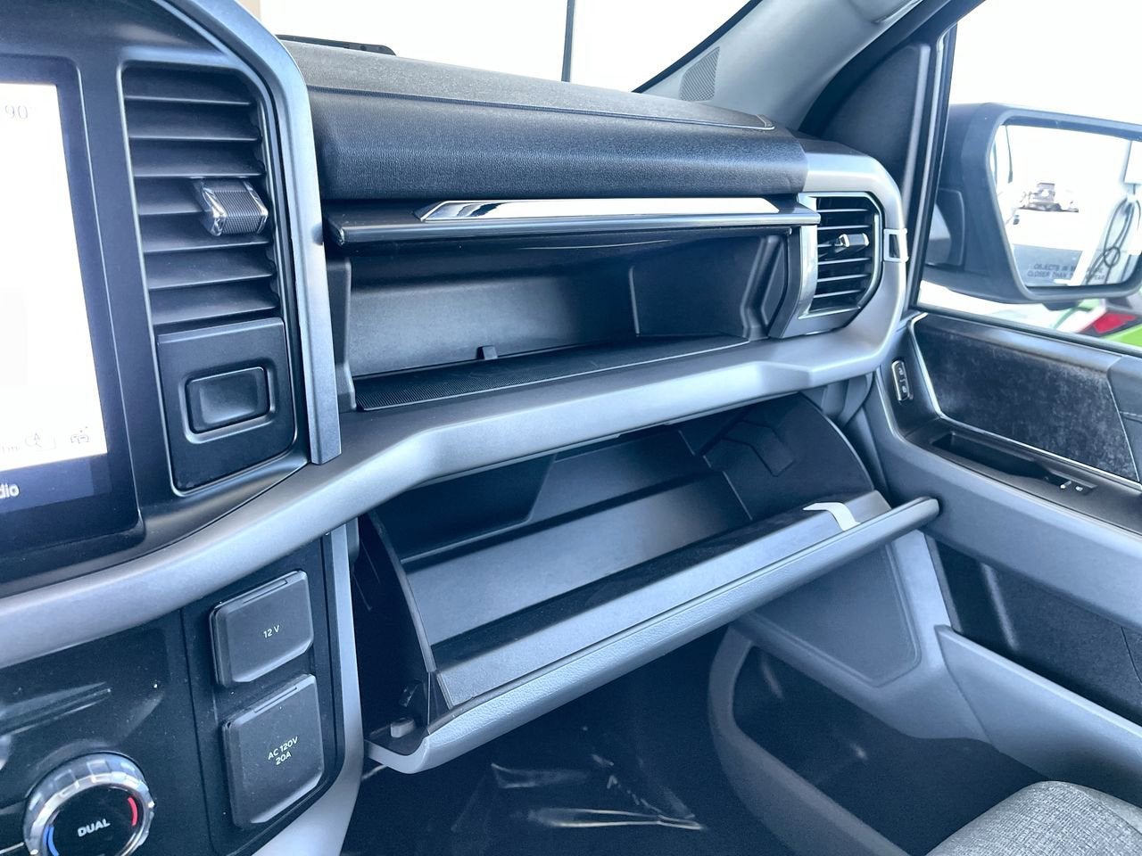 2024 Ford F-150 Lightning XLT