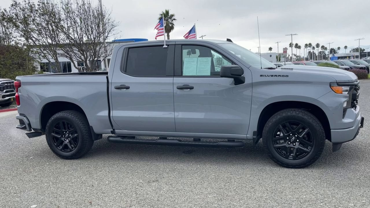 2025 Chevrolet Silverado 1500 Custom