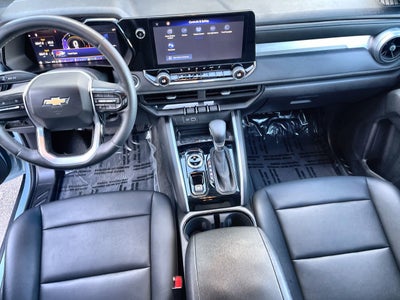 2025 Chevrolet Colorado WT/LT