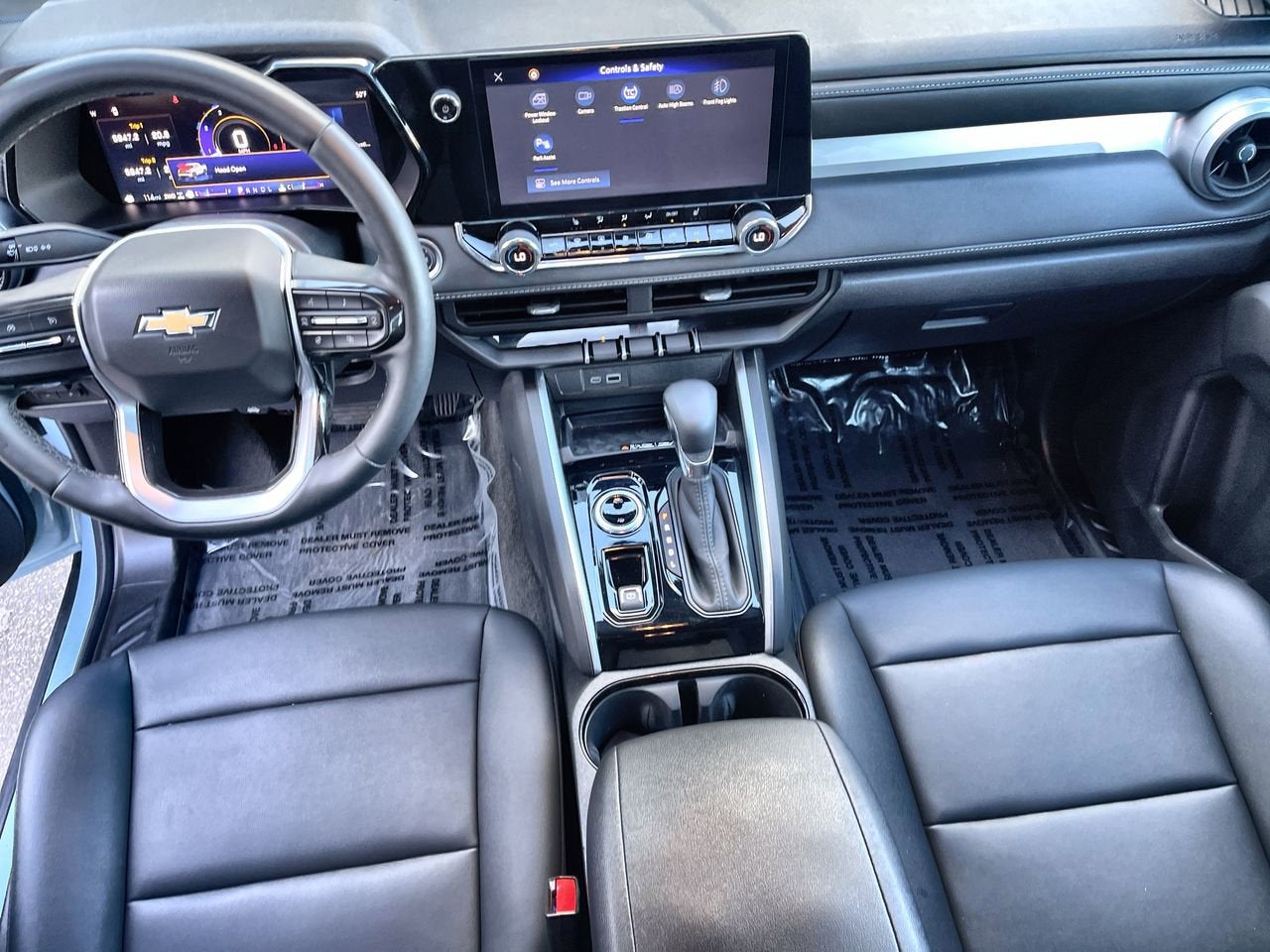 2025 Chevrolet Colorado WT/LT