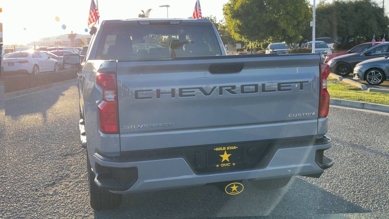 2025 Chevrolet Silverado 1500 Custom