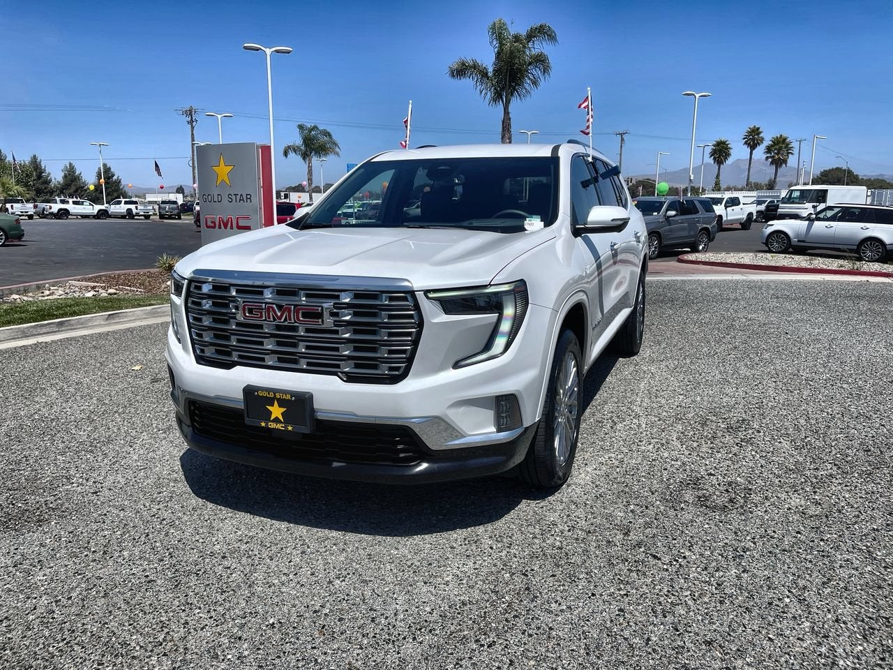 2024 GMC Acadia Denali