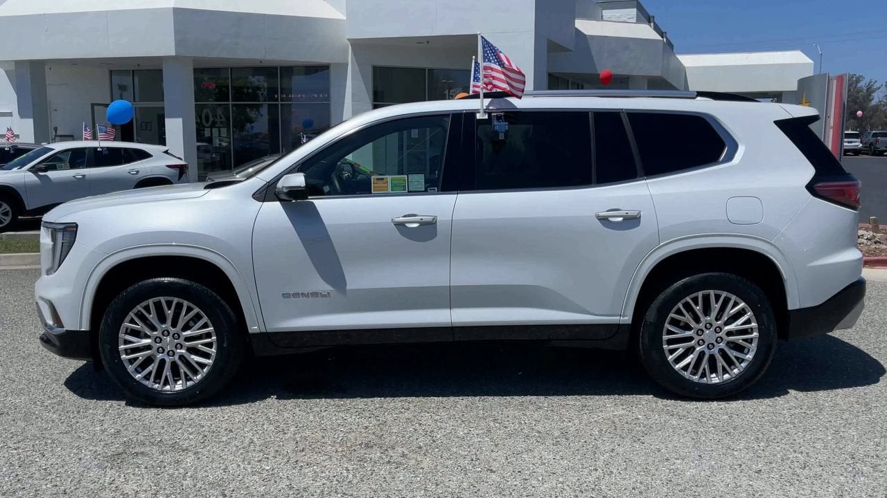 2024 GMC Acadia Denali