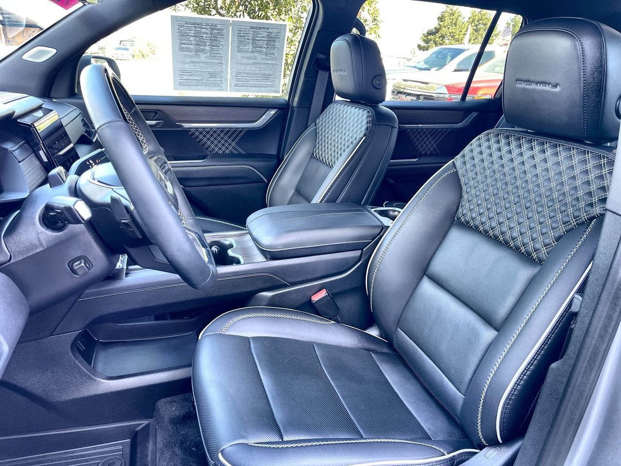 2024 GMC Acadia Denali