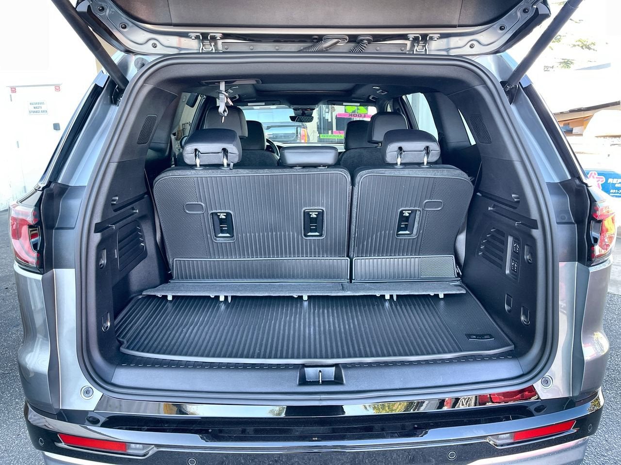 2024 GMC Acadia Denali