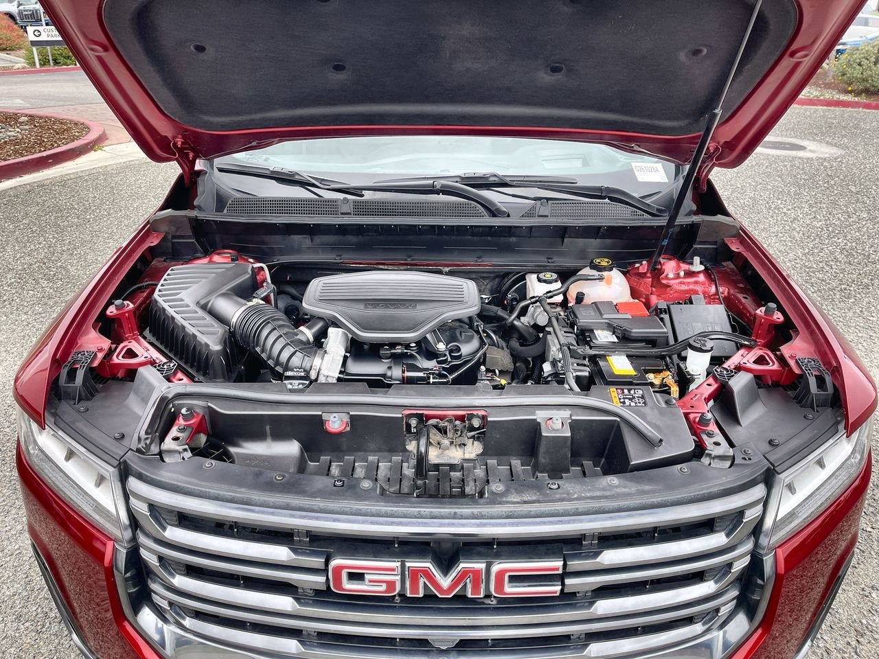 2023 GMC Acadia AT4