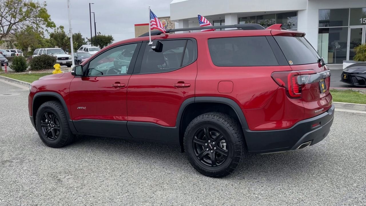 2023 GMC Acadia AT4
