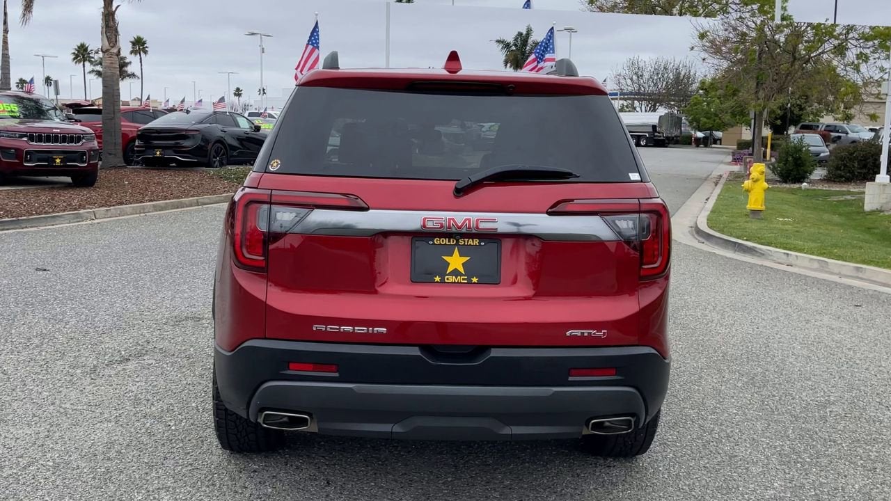 2023 GMC Acadia AT4