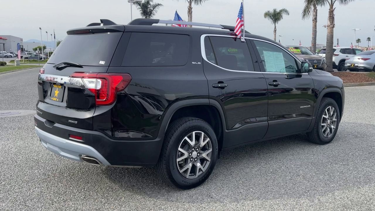 2023 GMC Acadia SLE