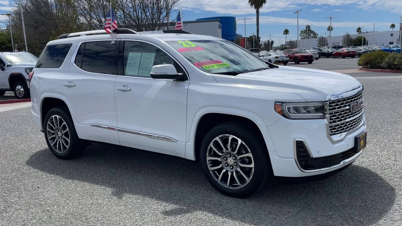 2023 GMC Acadia Denali