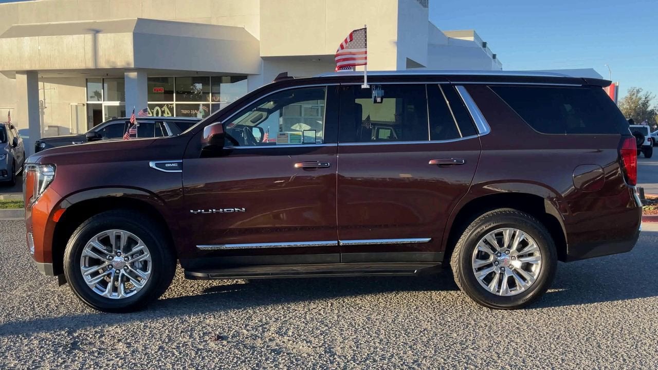 2023 GMC Yukon SLT