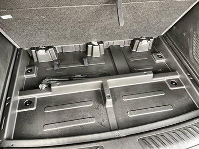 2024 GMC Yukon XL SLE