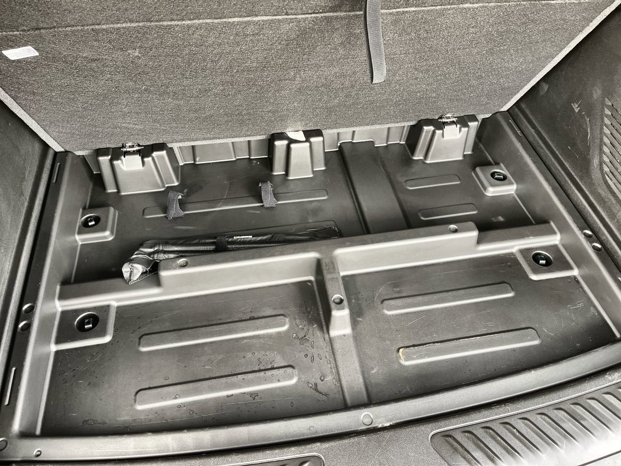 2024 GMC Yukon XL SLE