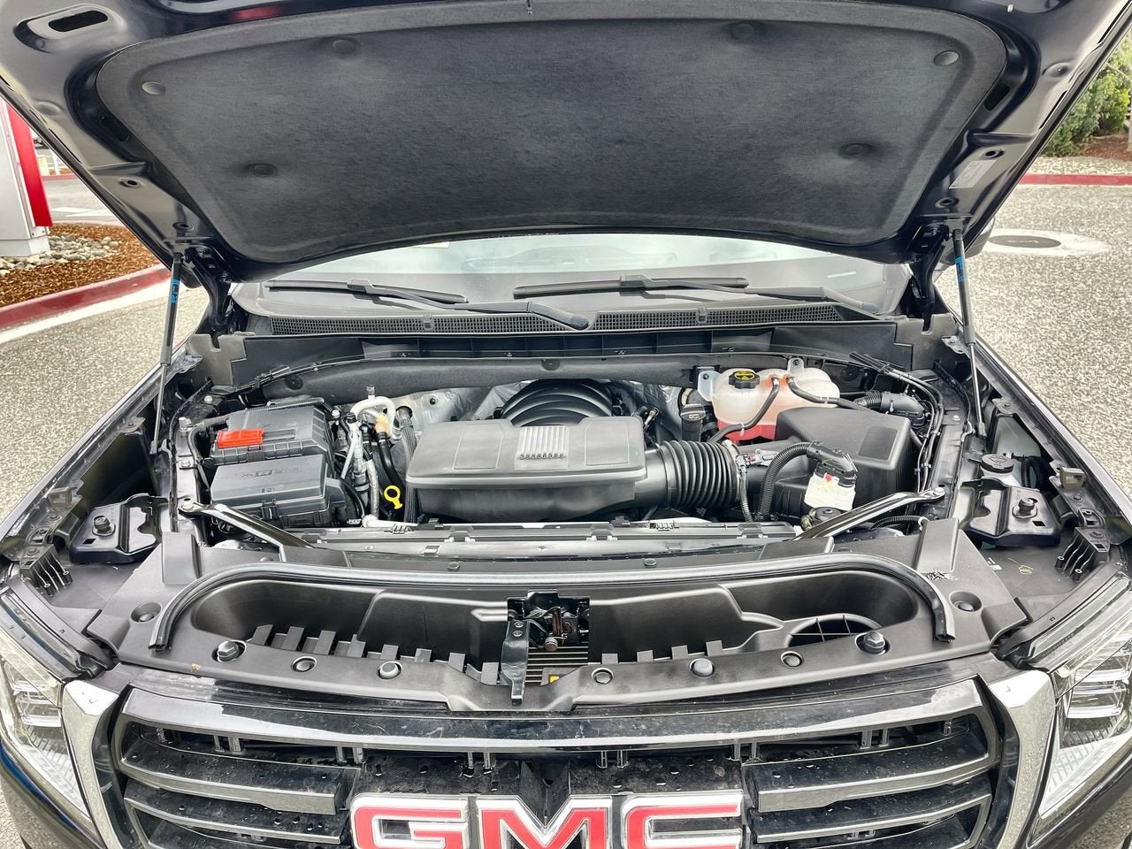 2024 GMC Yukon XL SLE