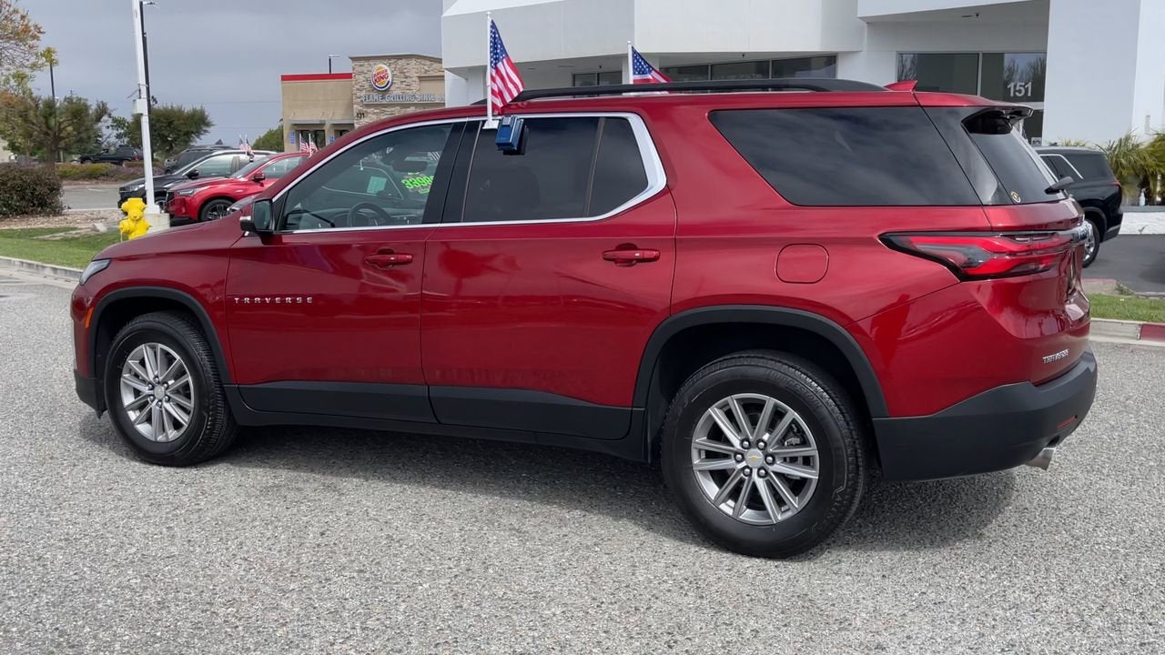 2023 Chevrolet Traverse LT Cloth
