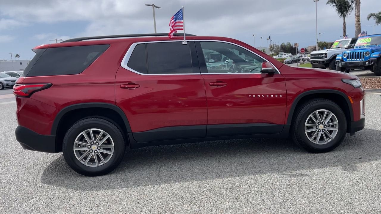 2023 Chevrolet Traverse LT Cloth