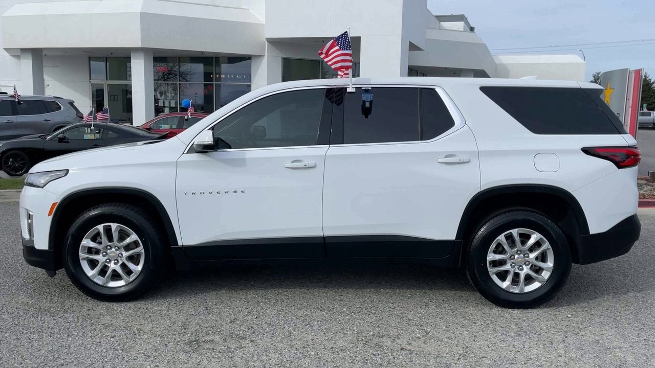 2023 Chevrolet Traverse LS