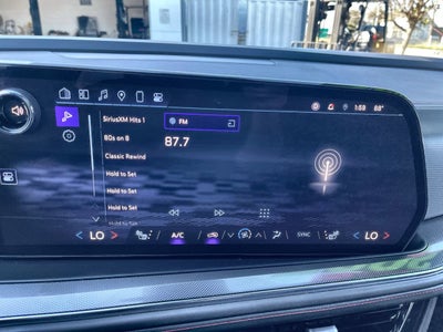 2025 Chevrolet Suburban RST