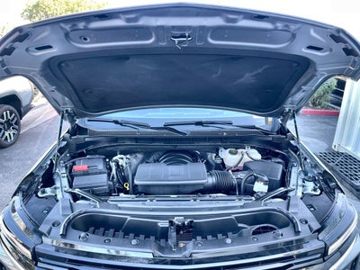 2025 Chevrolet Suburban RST