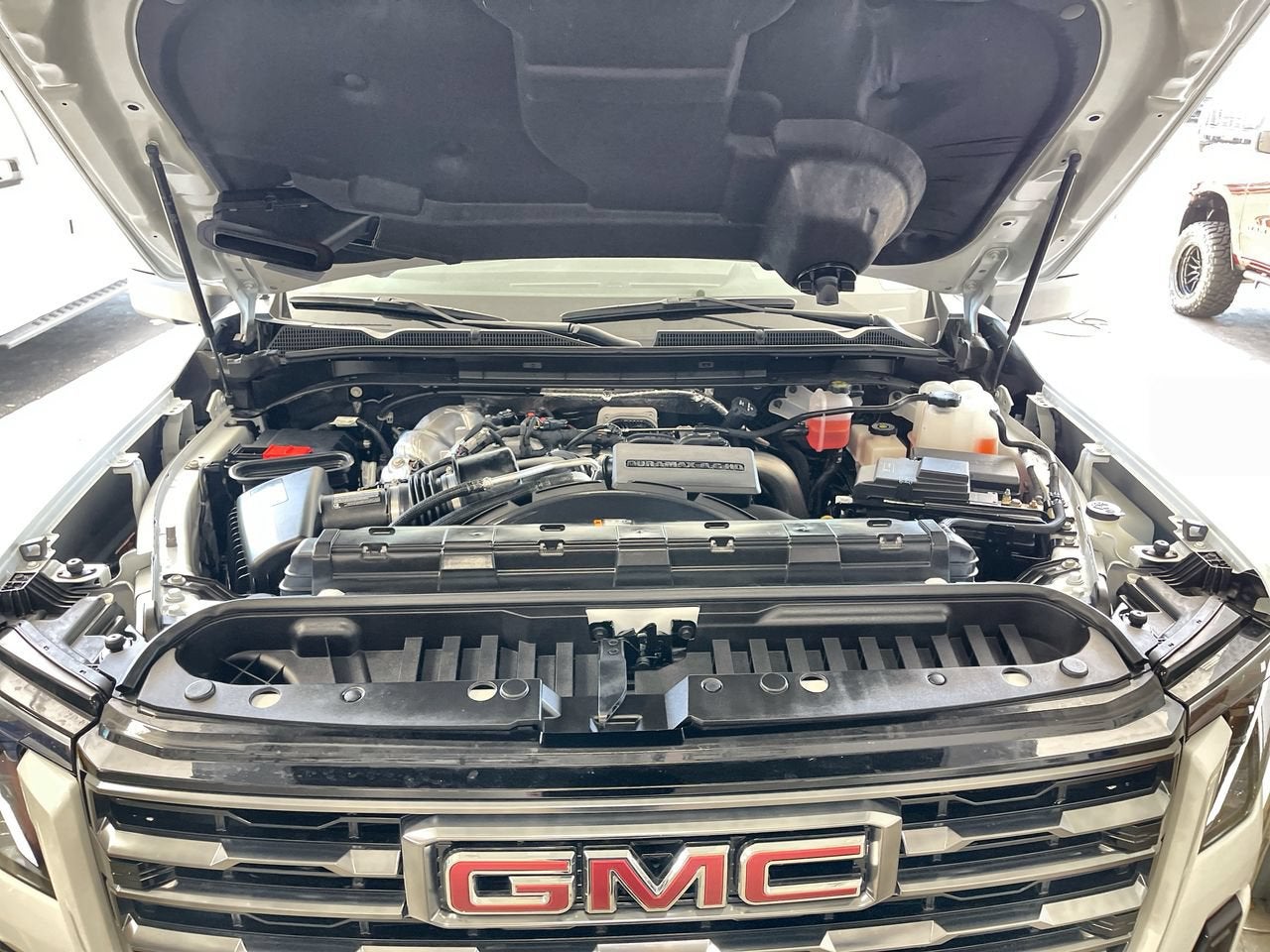 2025 GMC Sierra 2500 HD AT4