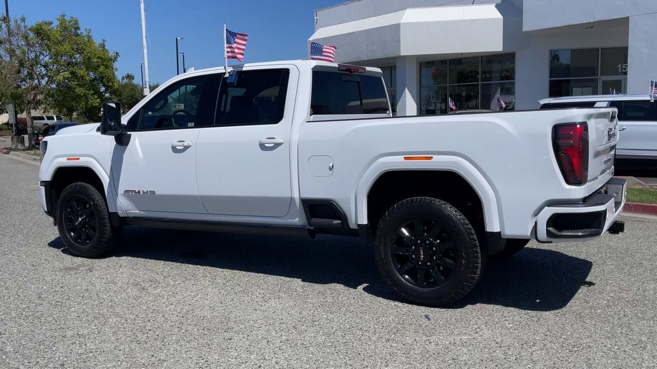 2025 GMC Sierra 2500 HD AT4