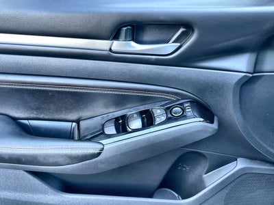 2023 Nissan Altima 2.0 SR