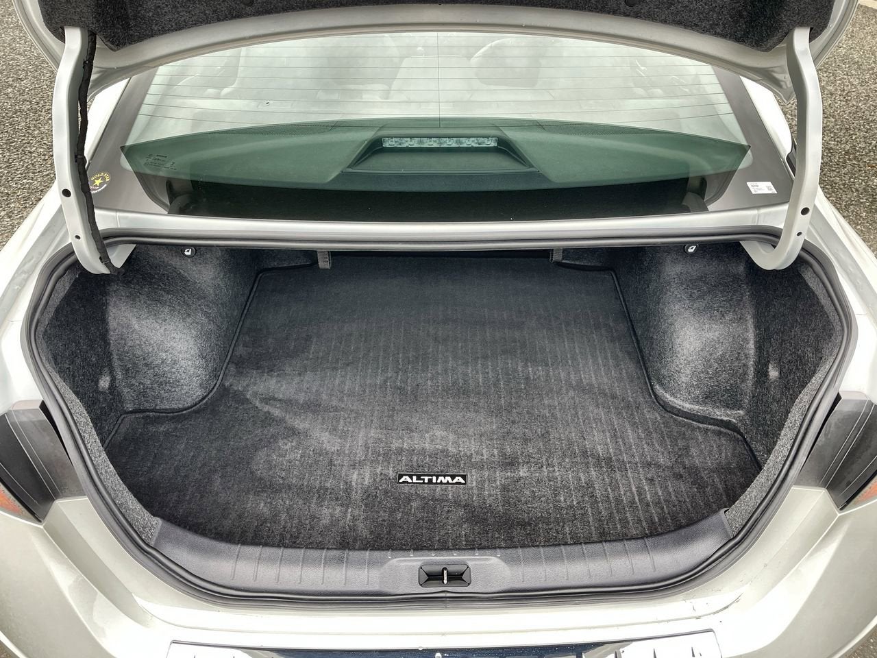 2023 Nissan Altima 2.0 SR