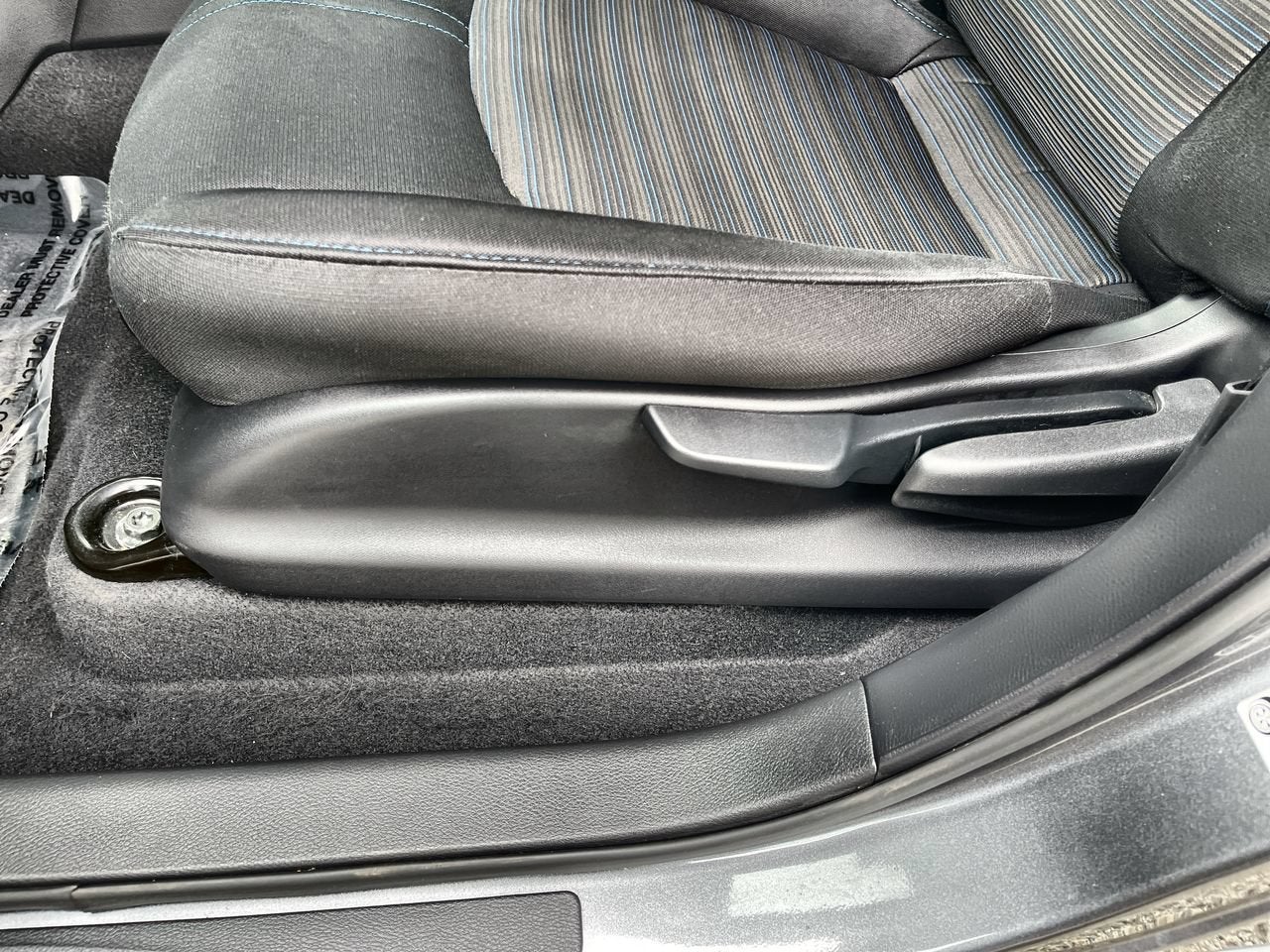 2024 Nissan LEAF S