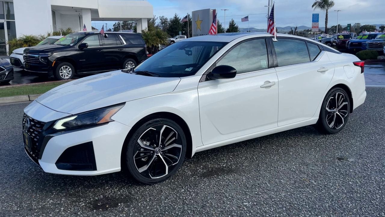 2023 Nissan Altima 2.5 SR
