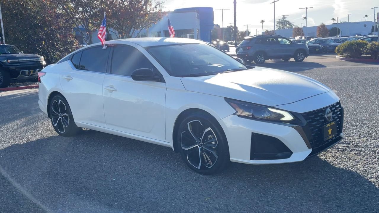 2023 Nissan Altima 2.5 SR