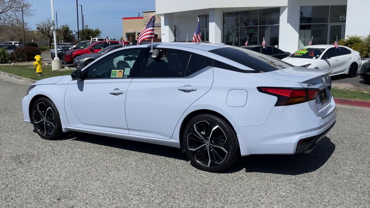2023 Nissan Altima 2.5 SR