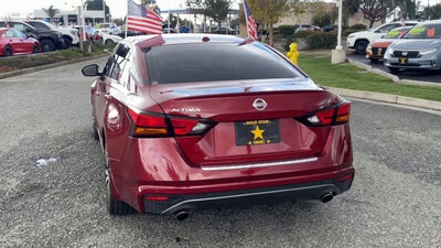 2022 Nissan Altima 2.5 SR