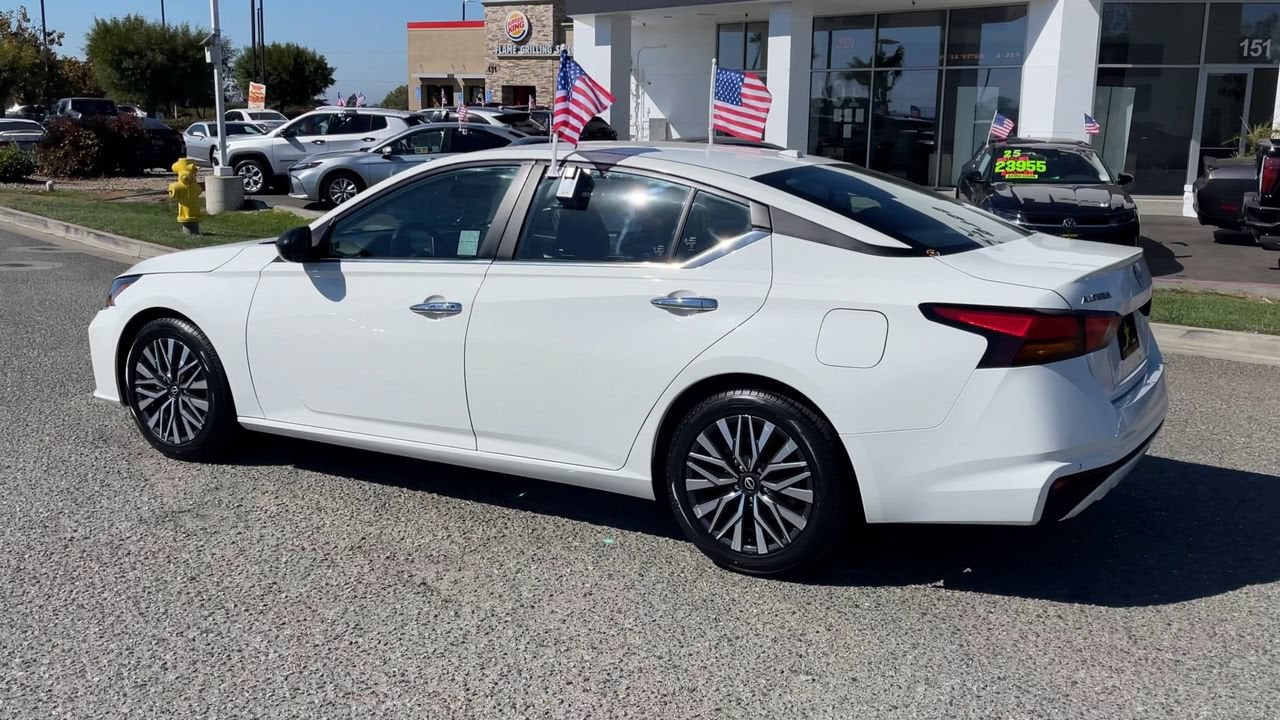 2025 Nissan Altima SV