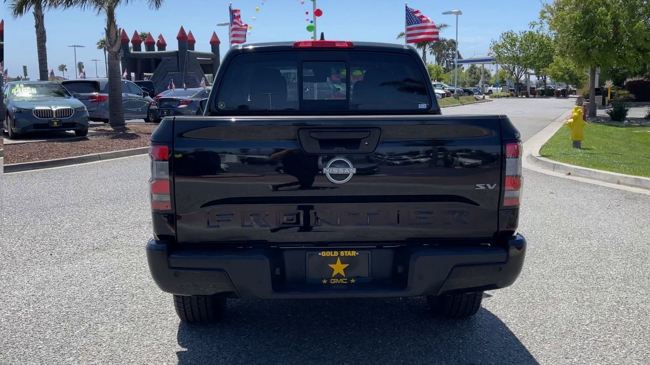 2022 Nissan Frontier SV