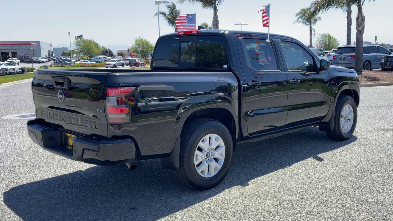 2022 Nissan Frontier SV